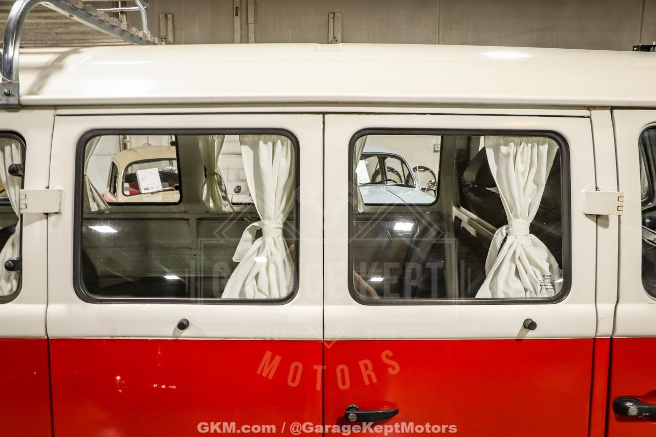 1973 Volkswagen Type 2 Bus