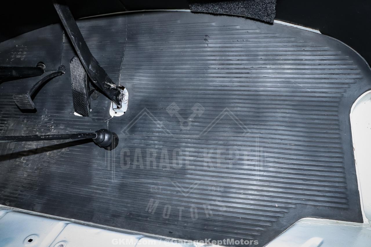 1973 Volkswagen Type 2 Bus