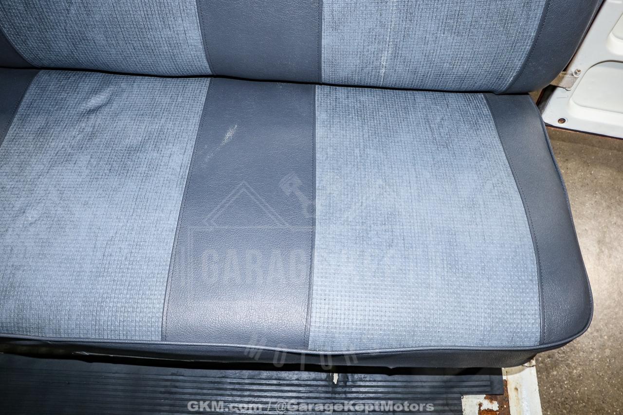 1973 Volkswagen Type 2 Bus