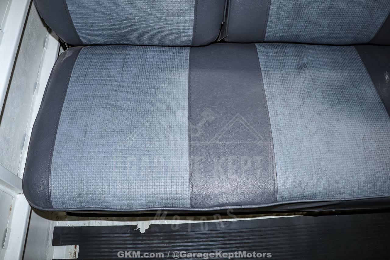 1973 Volkswagen Type 2 Bus