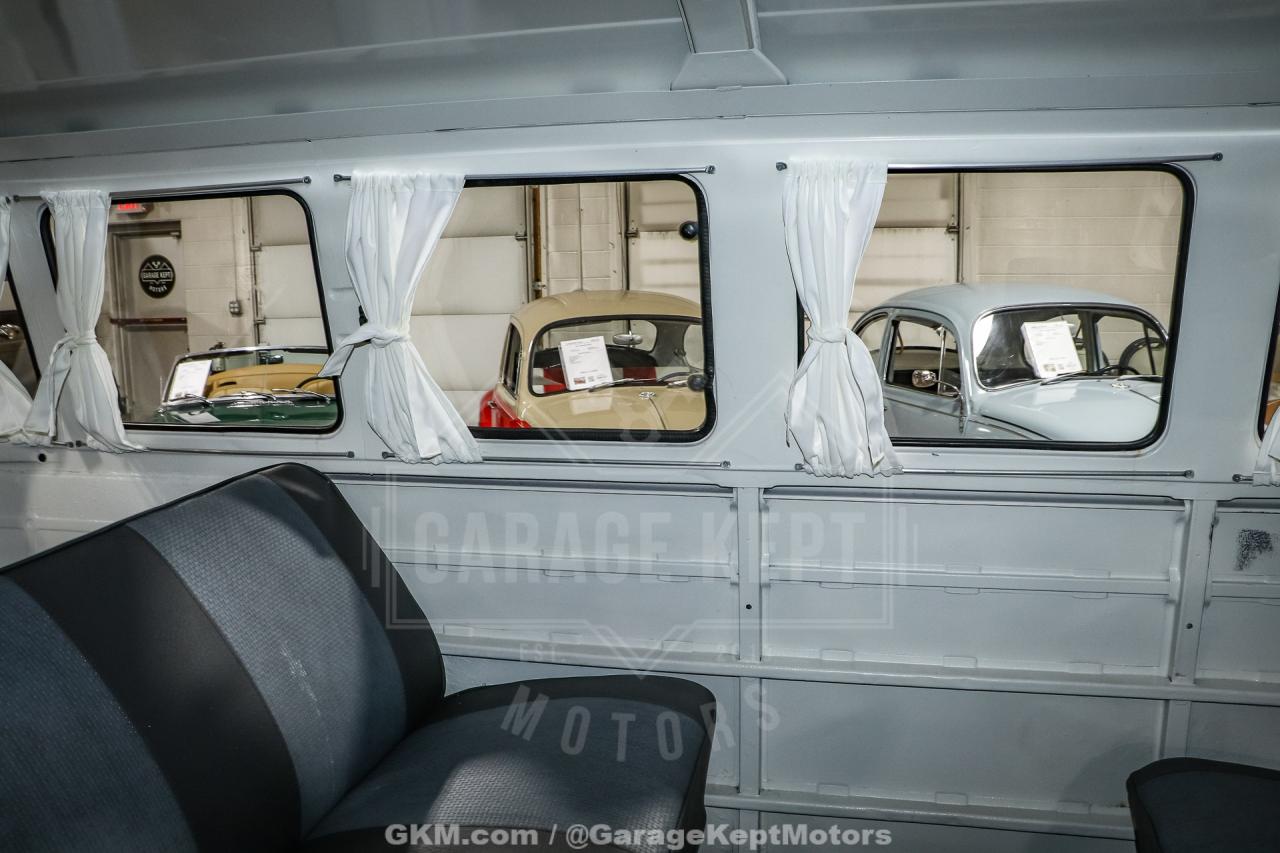 1973 Volkswagen Type 2 Bus