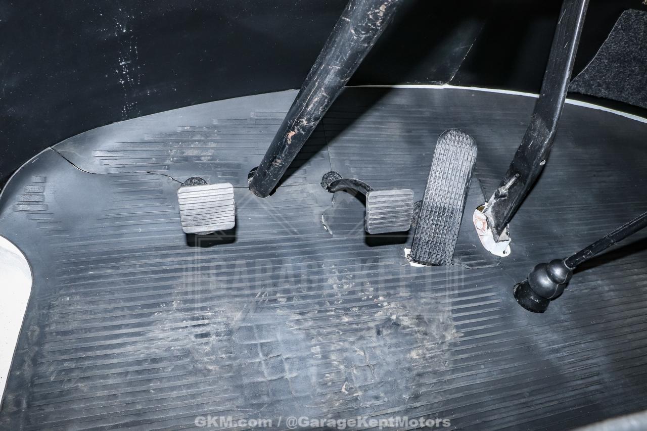 1973 Volkswagen Type 2 Bus