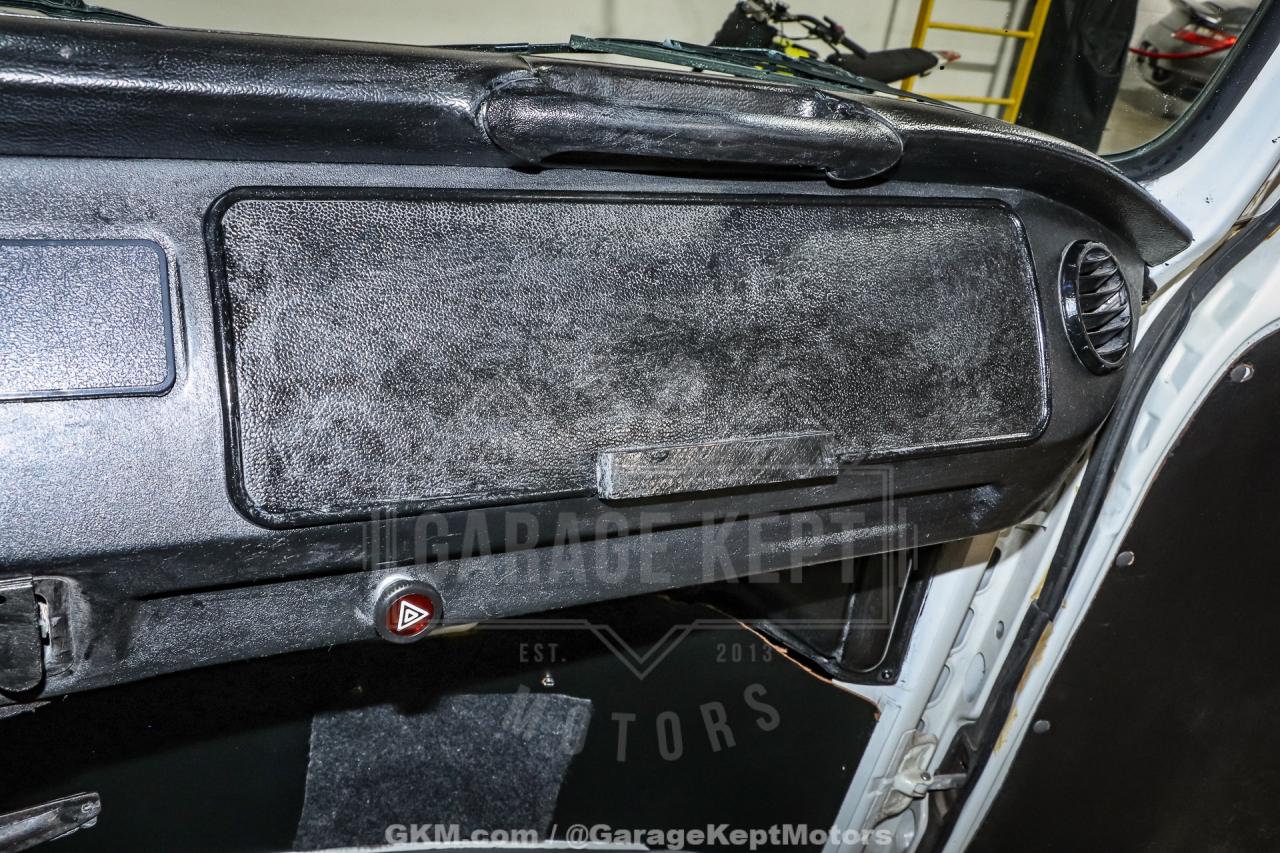 1973 Volkswagen Type 2 Bus