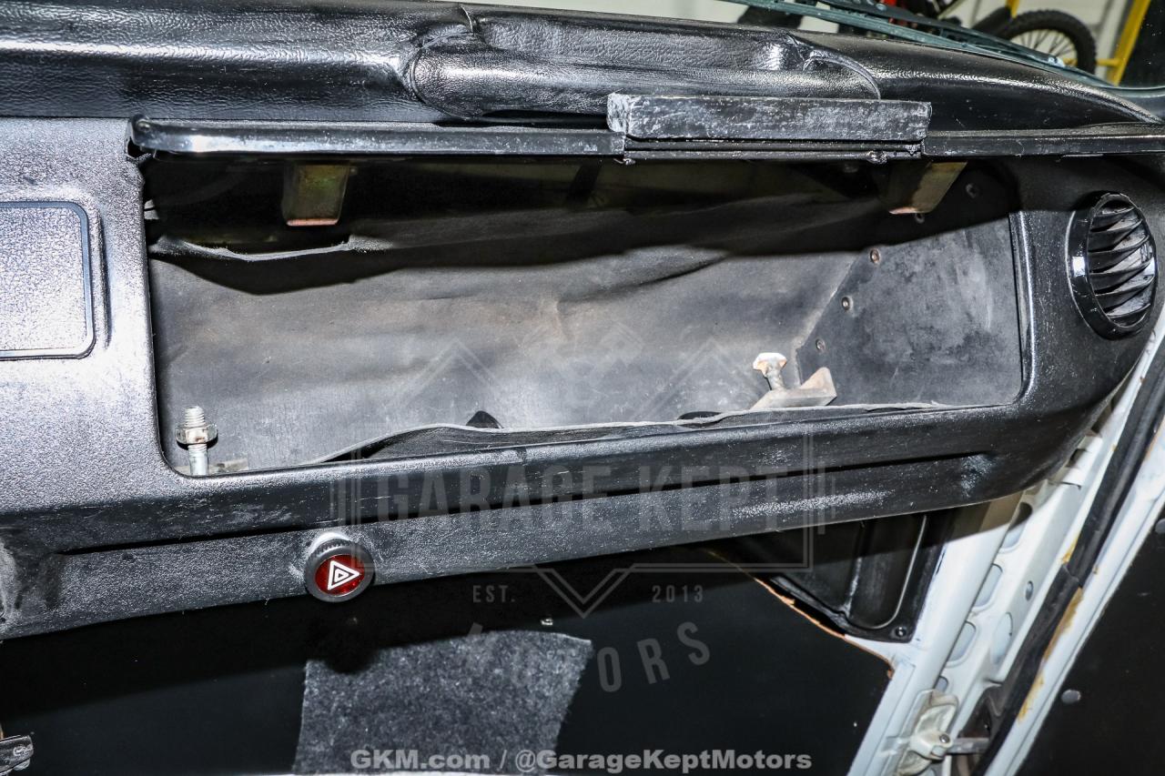 1973 Volkswagen Type 2 Bus