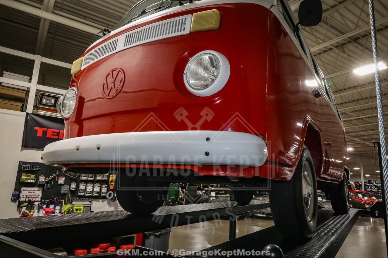 1973 Volkswagen Type 2 Bus
