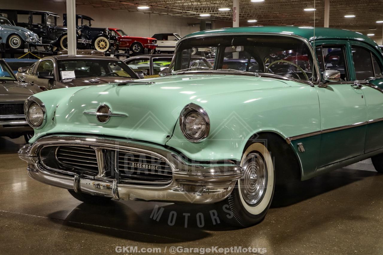 1956 Oldsmobile Super 88 Holiday Sedan