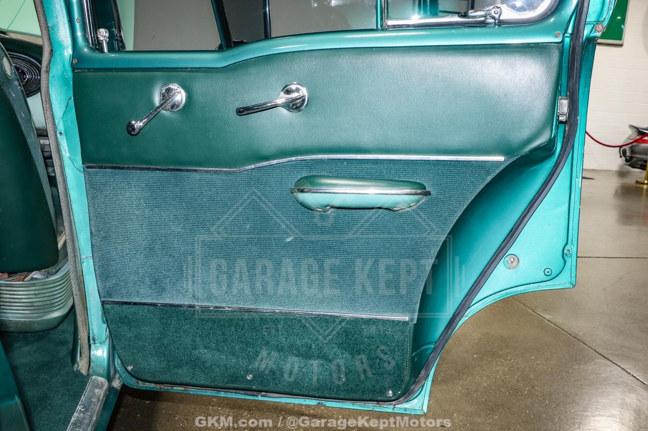 1956 Oldsmobile Super 88 Holiday Sedan