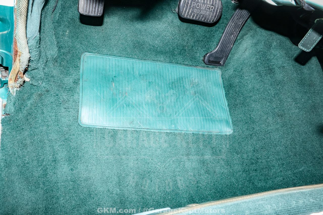 1956 Oldsmobile Super 88 Holiday Sedan