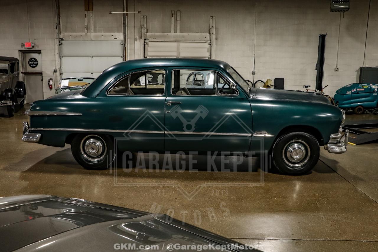1951 Ford Custom Deluxe