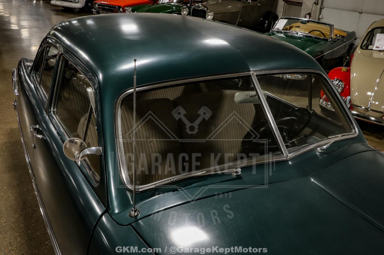 1951 Ford Custom Deluxe