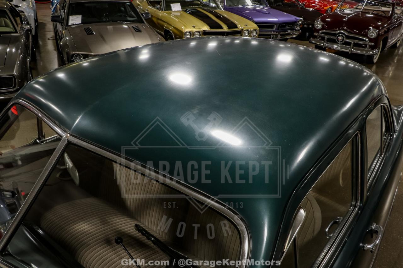 1951 Ford Custom Deluxe