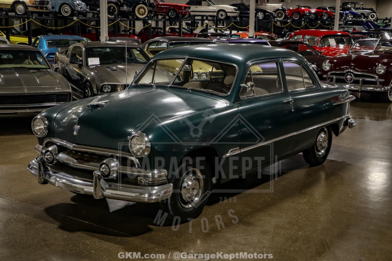 1951 Ford Custom Deluxe
