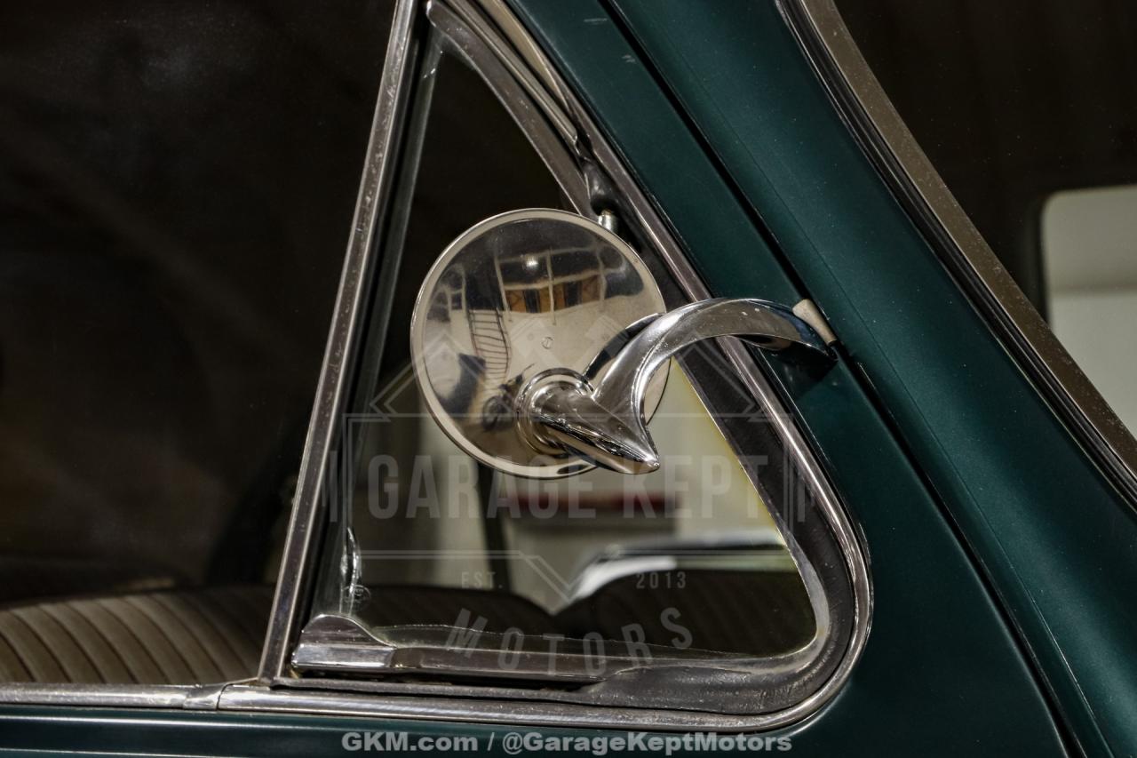 1951 Ford Custom Deluxe