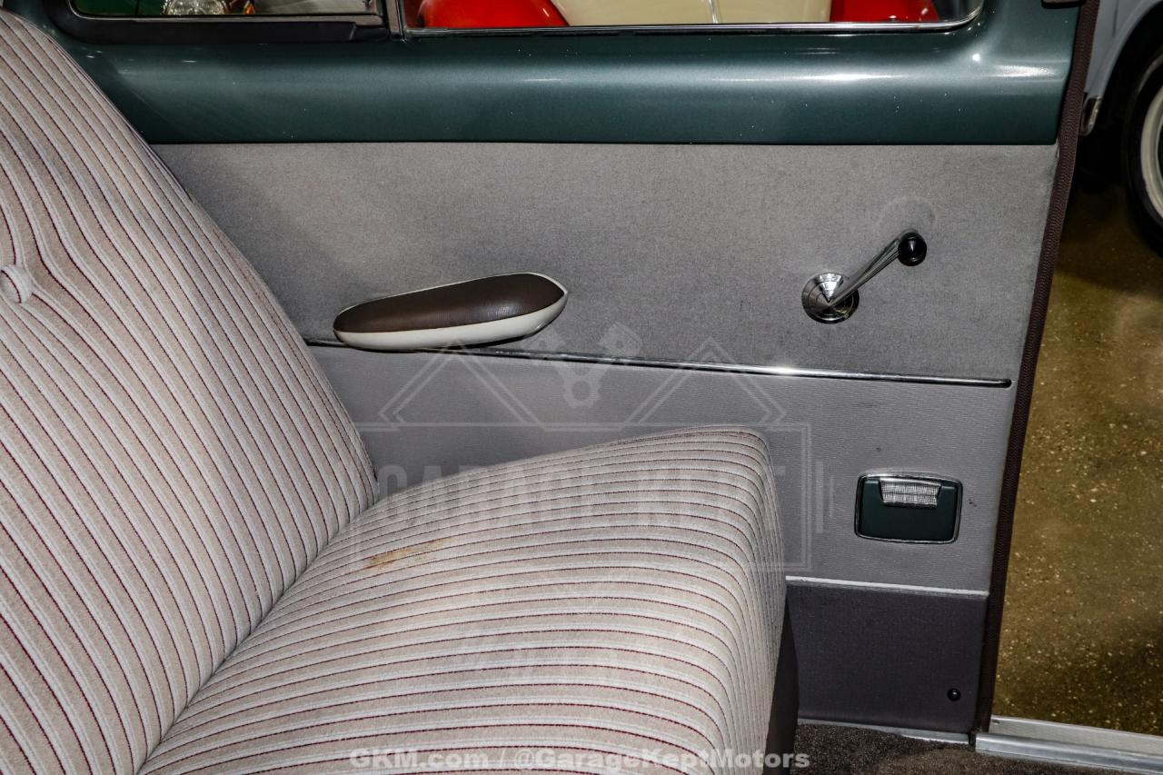 1951 Ford Custom Deluxe