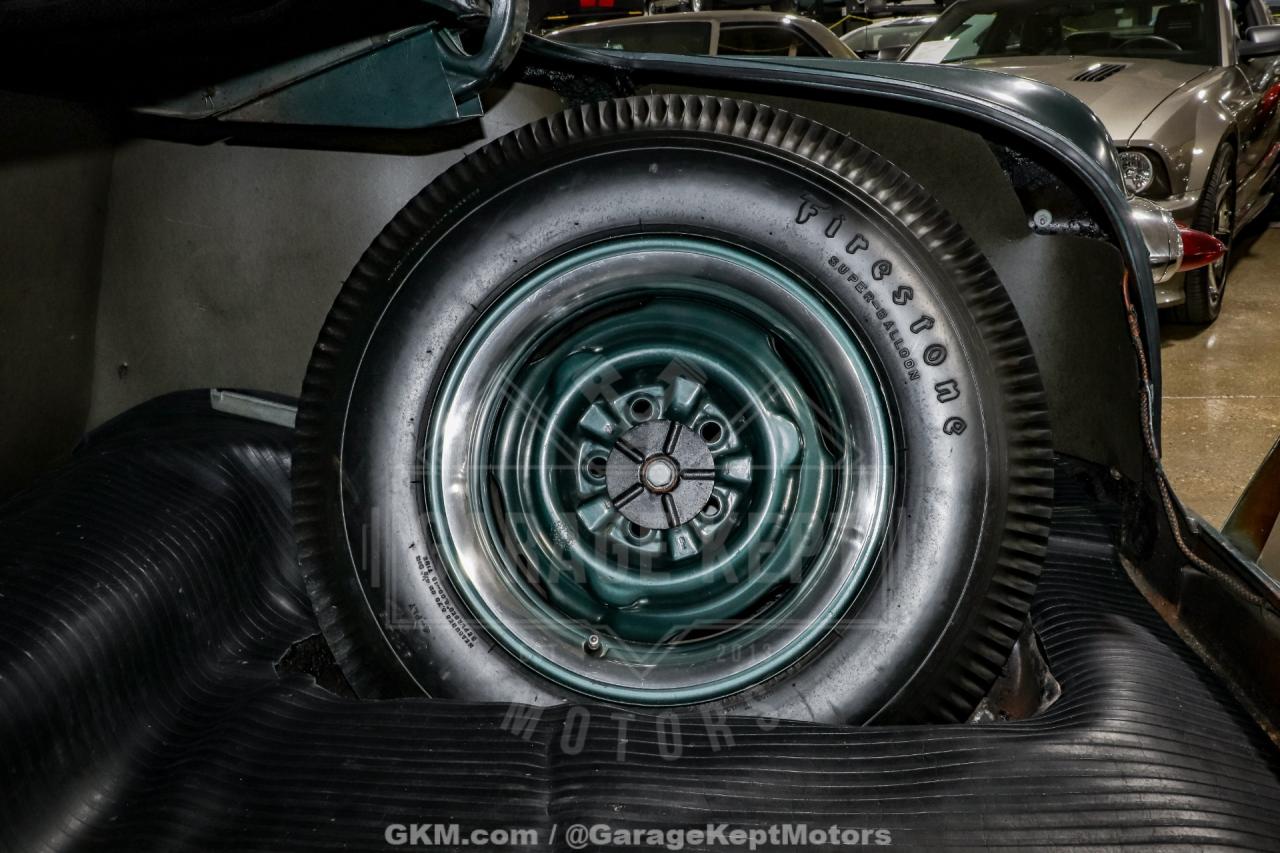 1951 Ford Custom Deluxe