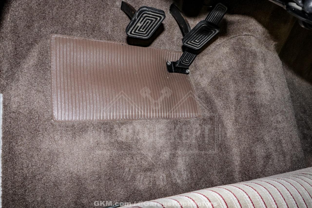 1951 Ford Custom Deluxe