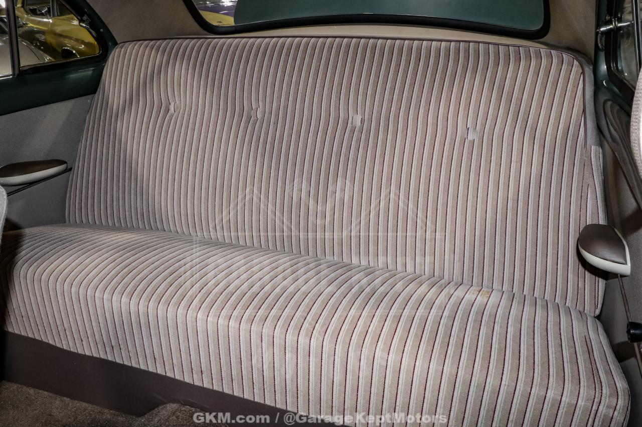 1951 Ford Custom Deluxe