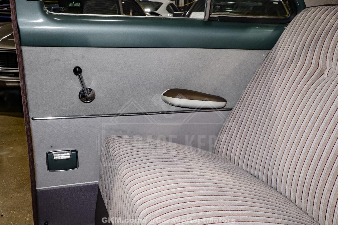 1951 Ford Custom Deluxe