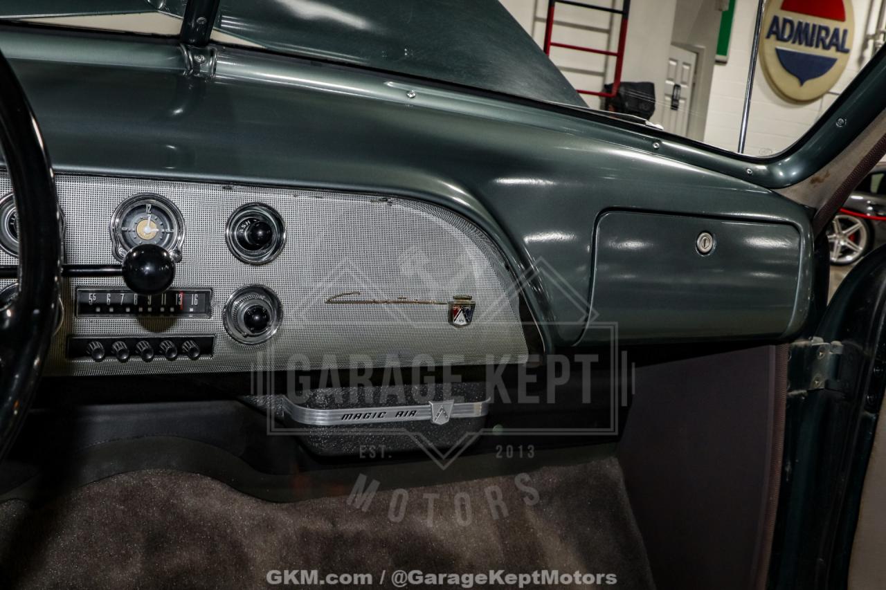 1951 Ford Custom Deluxe