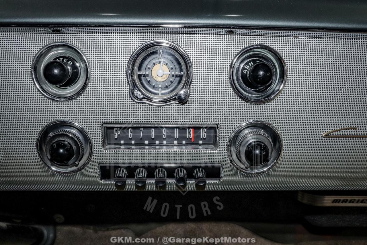 1951 Ford Custom Deluxe