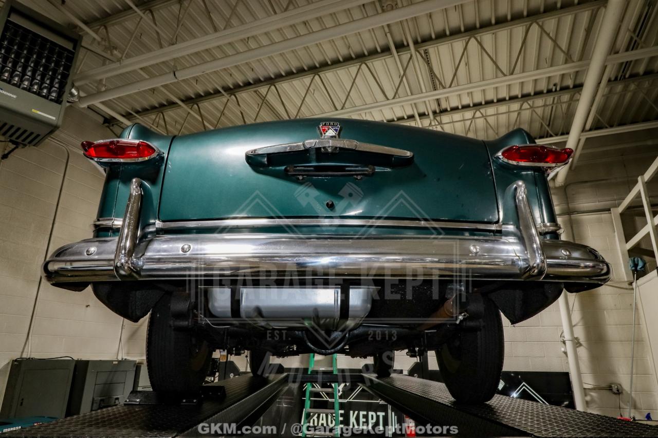 1951 Ford Custom Deluxe