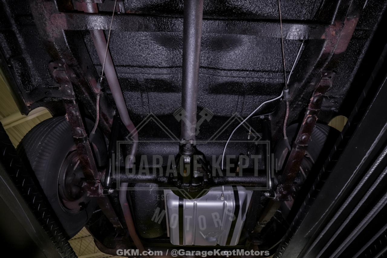 1951 Ford Custom Deluxe