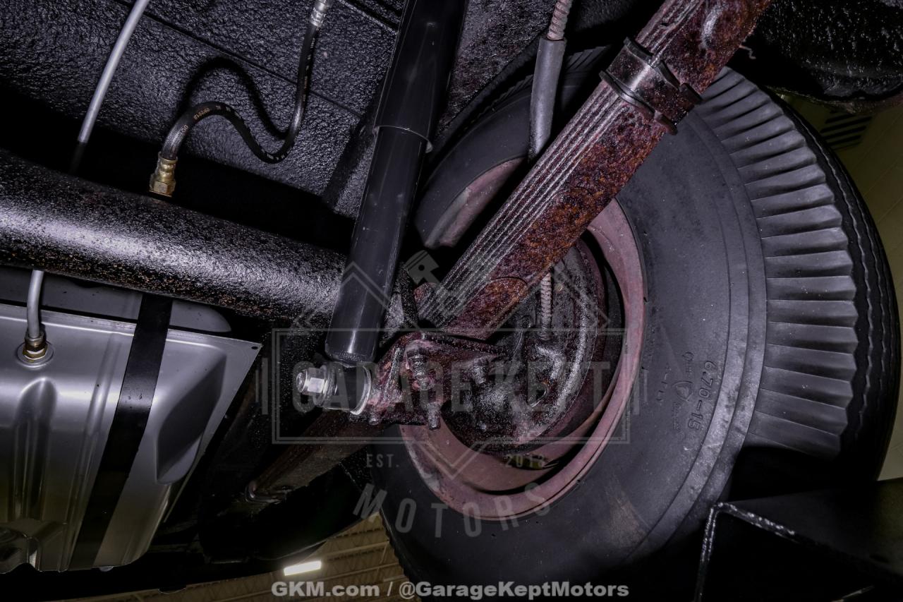 1951 Ford Custom Deluxe