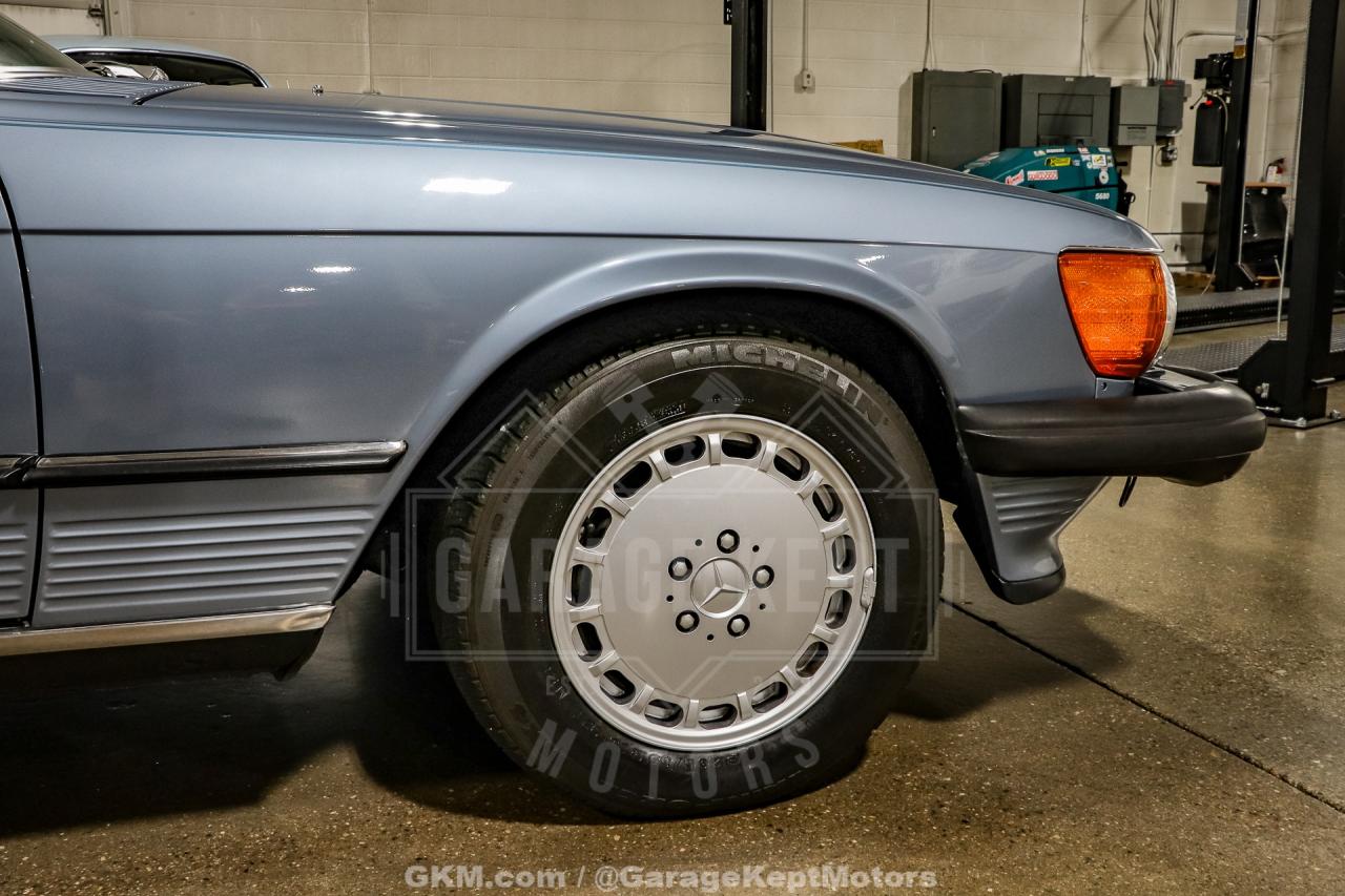 1986 Mercedes - Benz 560SL