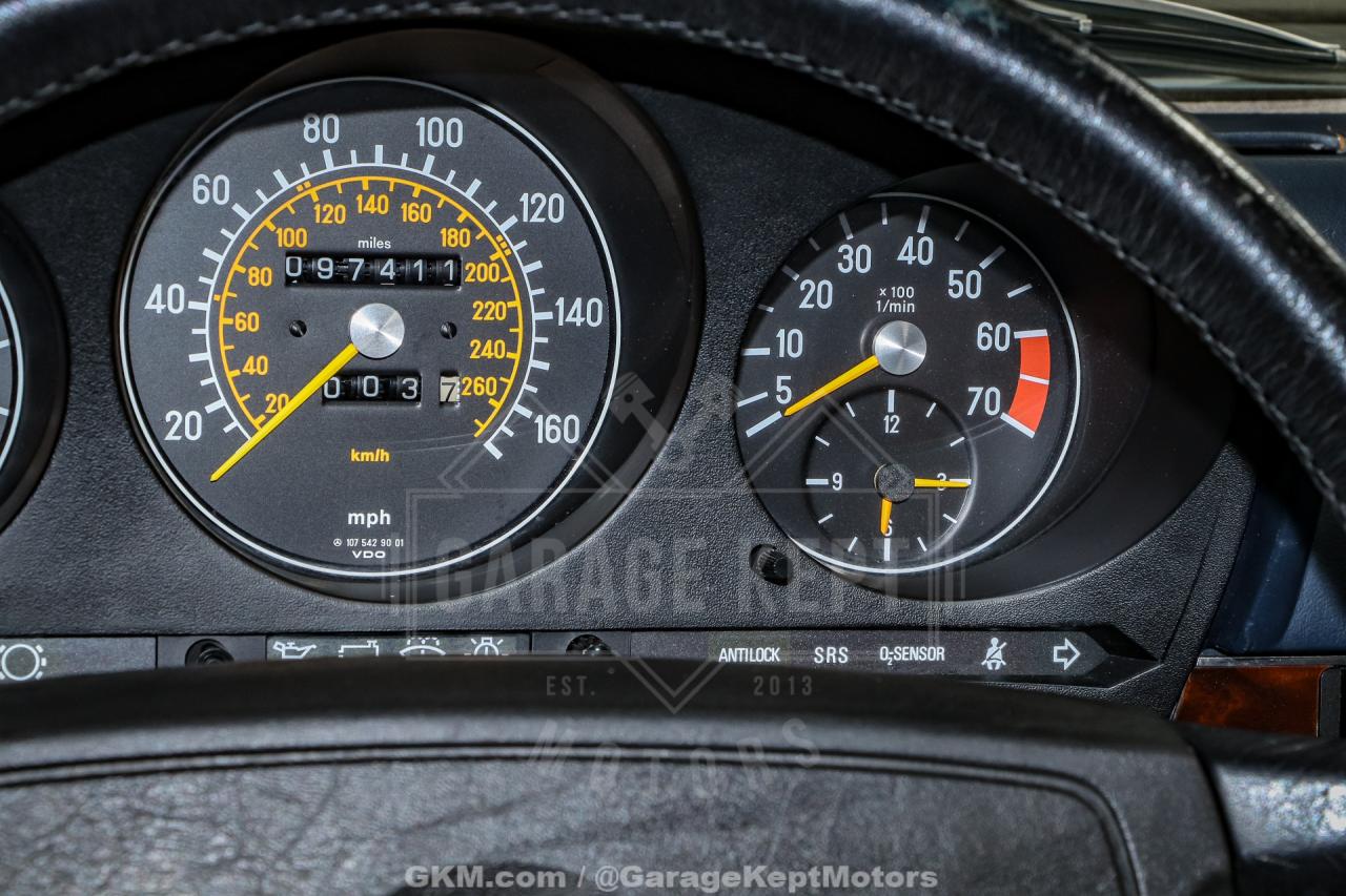 1986 Mercedes - Benz 560SL