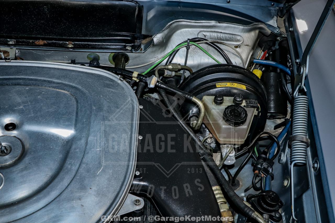 1986 Mercedes - Benz 560SL