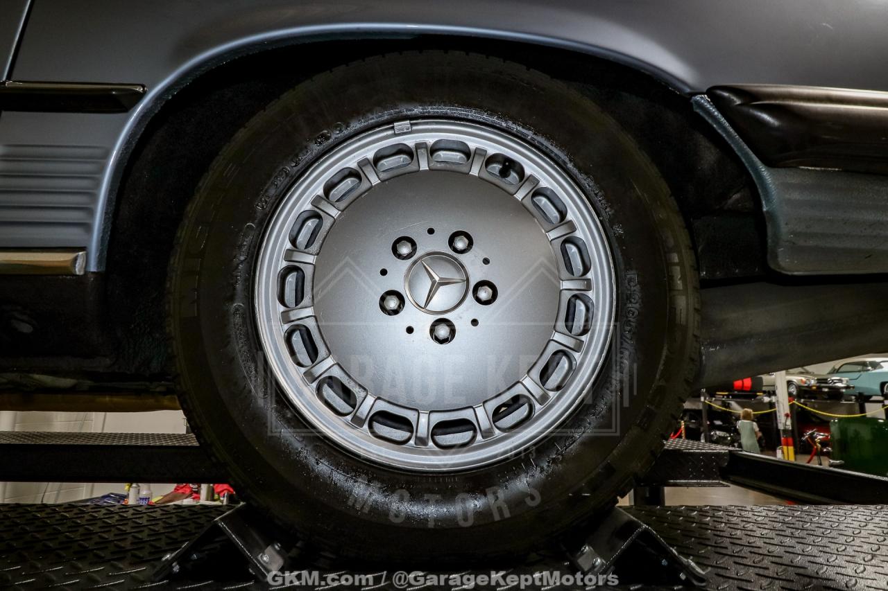 1986 Mercedes - Benz 560SL