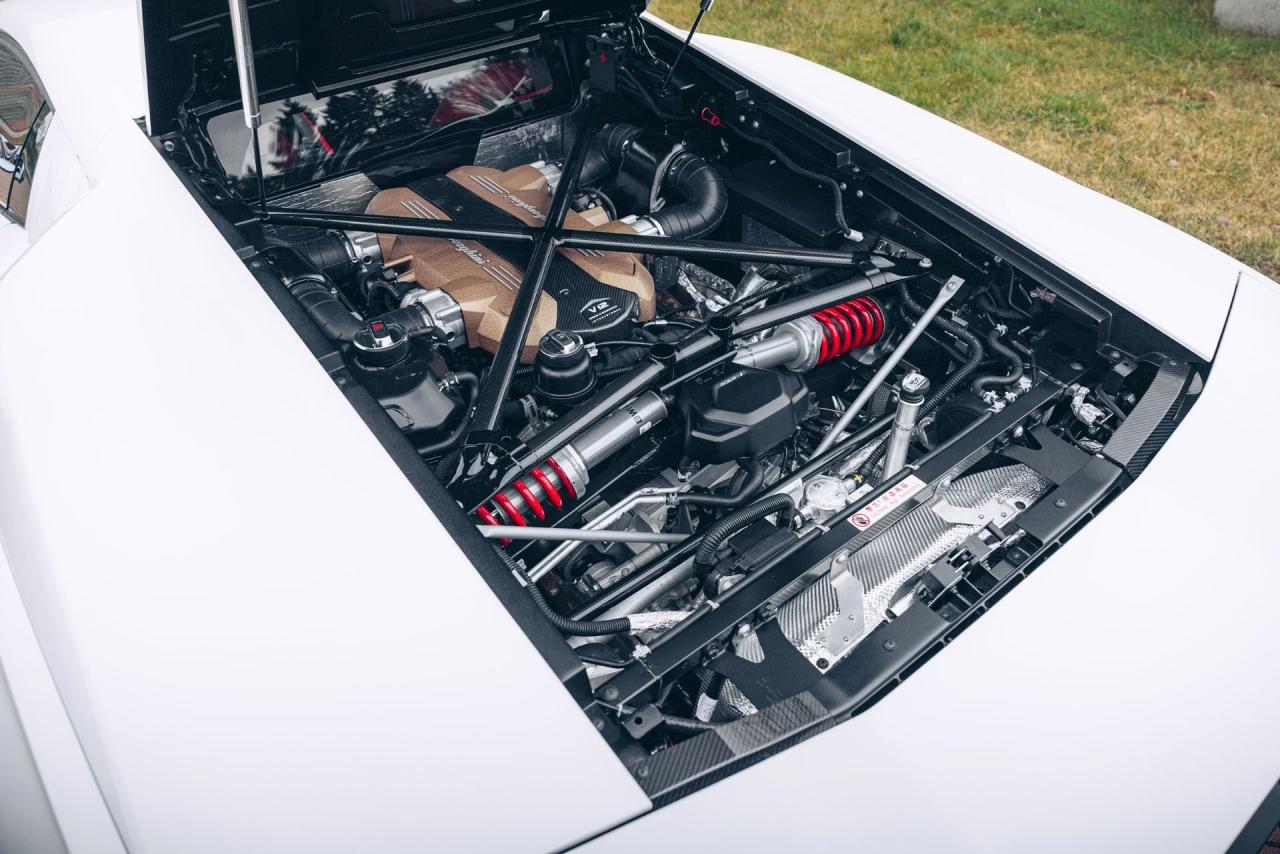 2022 Lamborghini Countach LPI 800-4