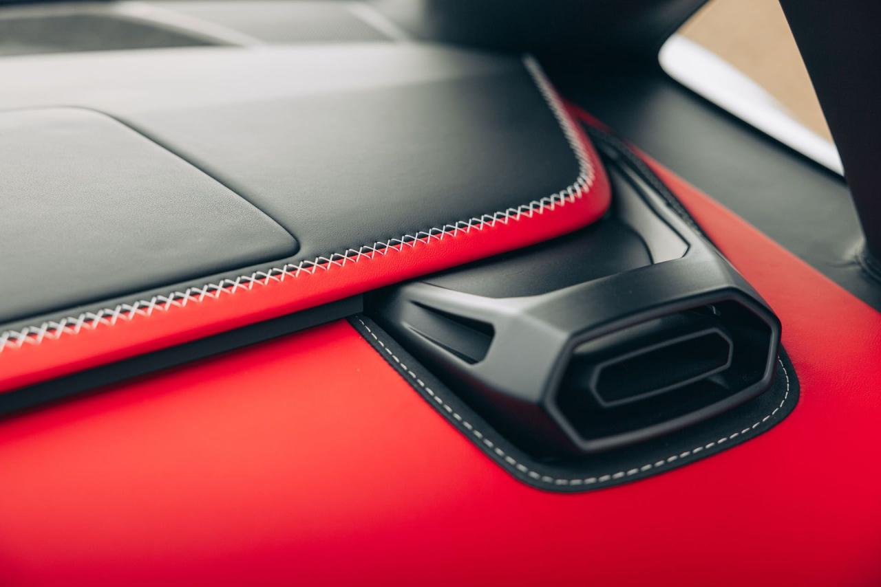 2022 Lamborghini Countach LPI 800-4