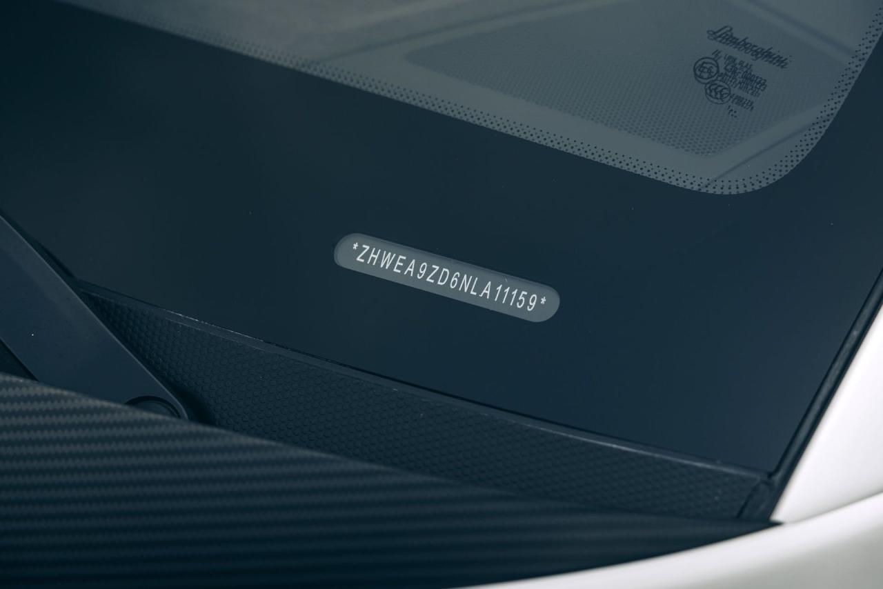 2022 Lamborghini Countach LPI 800-4