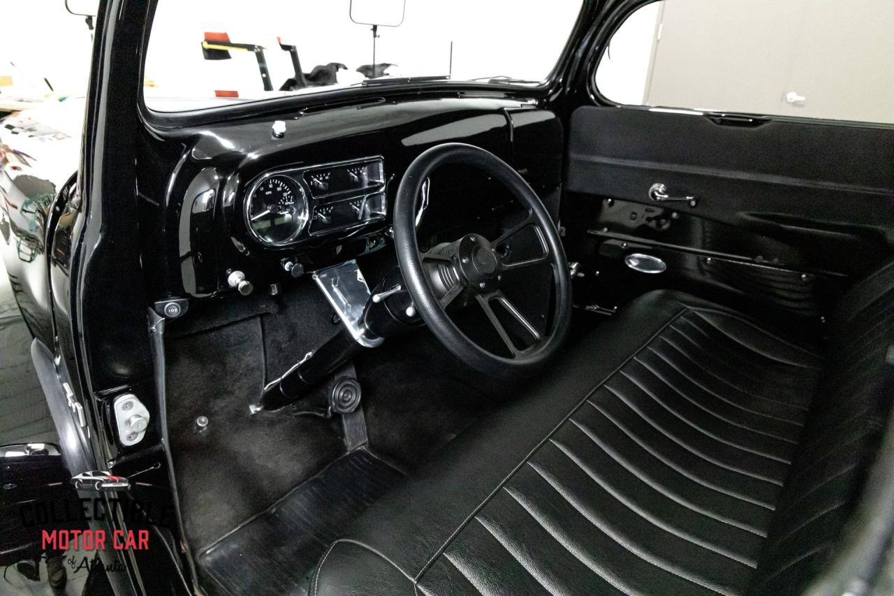 1949 Ford F1 Restomod