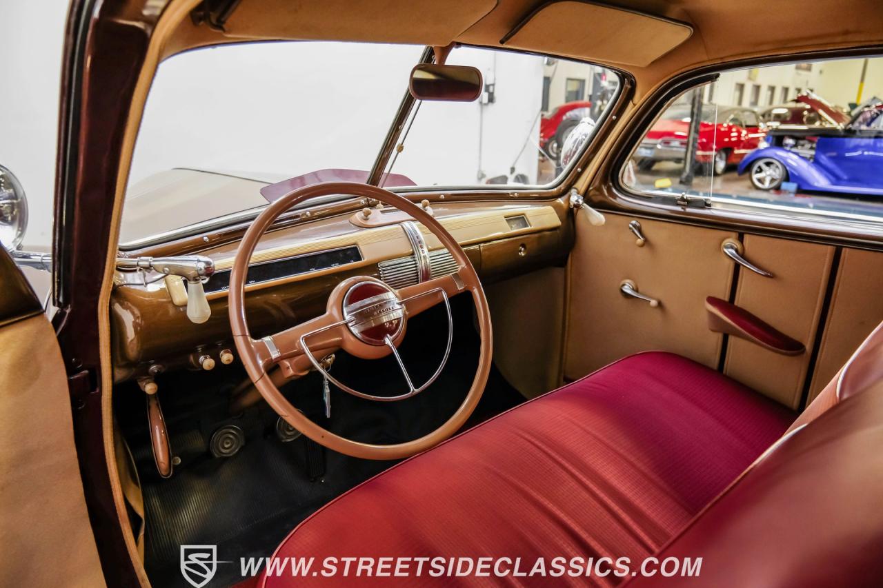 1941 Ford Deluxe Tudor Sedan