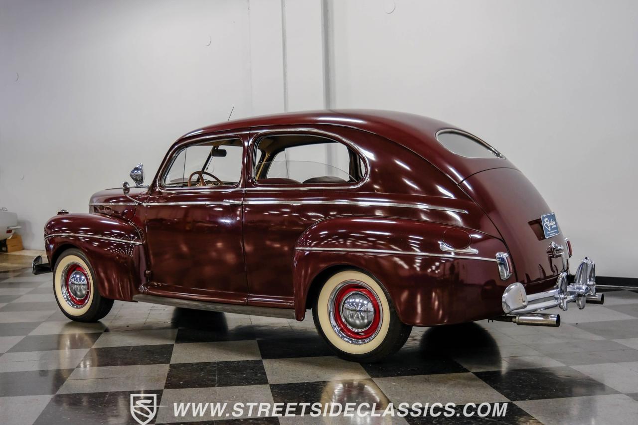 1941 Ford Deluxe Tudor Sedan