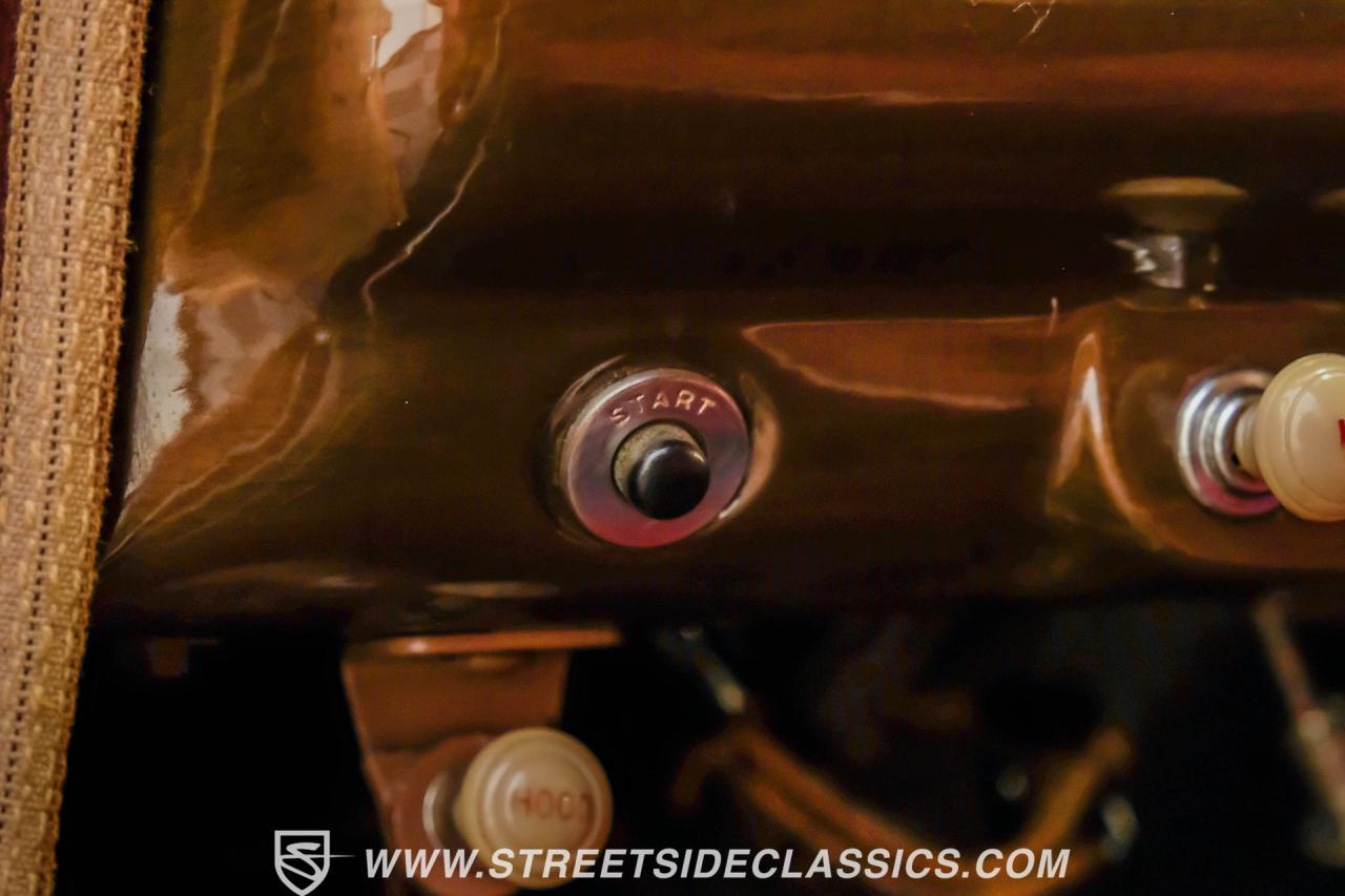 1941 Ford Deluxe Tudor Sedan