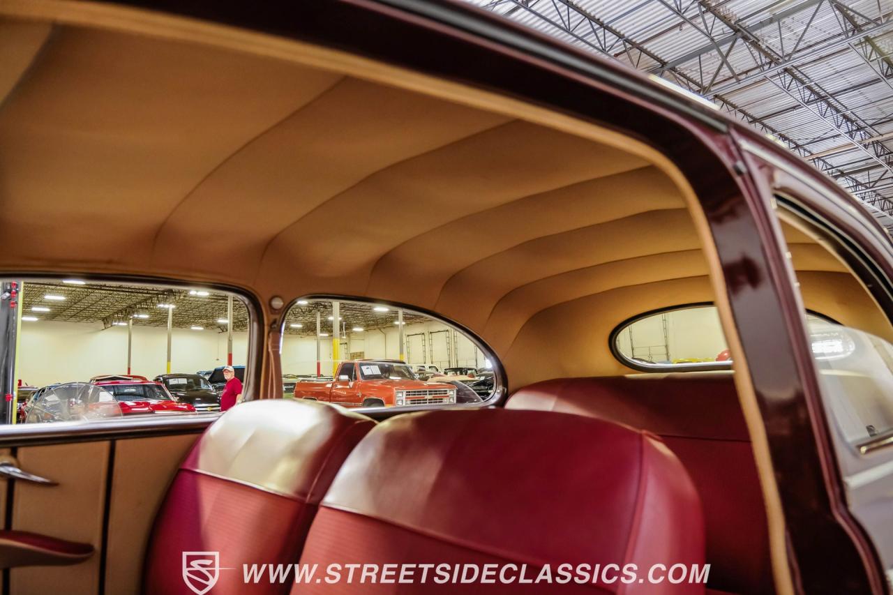 1941 Ford Deluxe Tudor Sedan