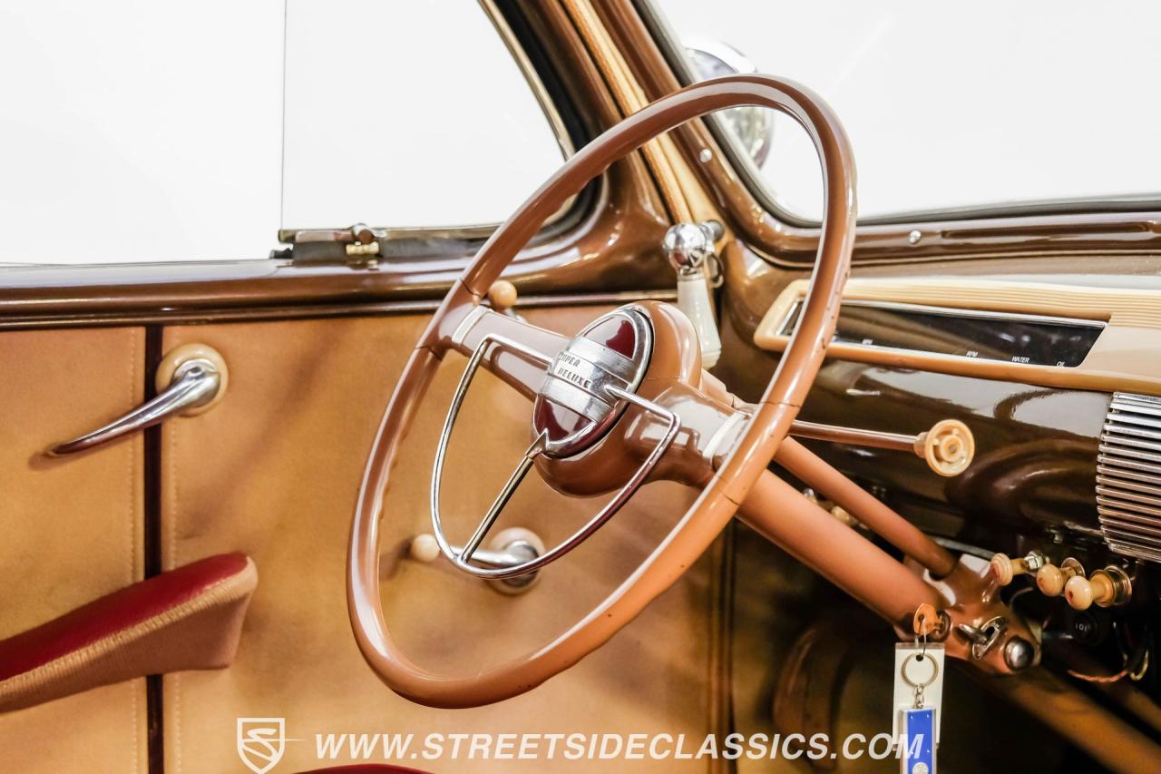 1941 Ford Deluxe Tudor Sedan