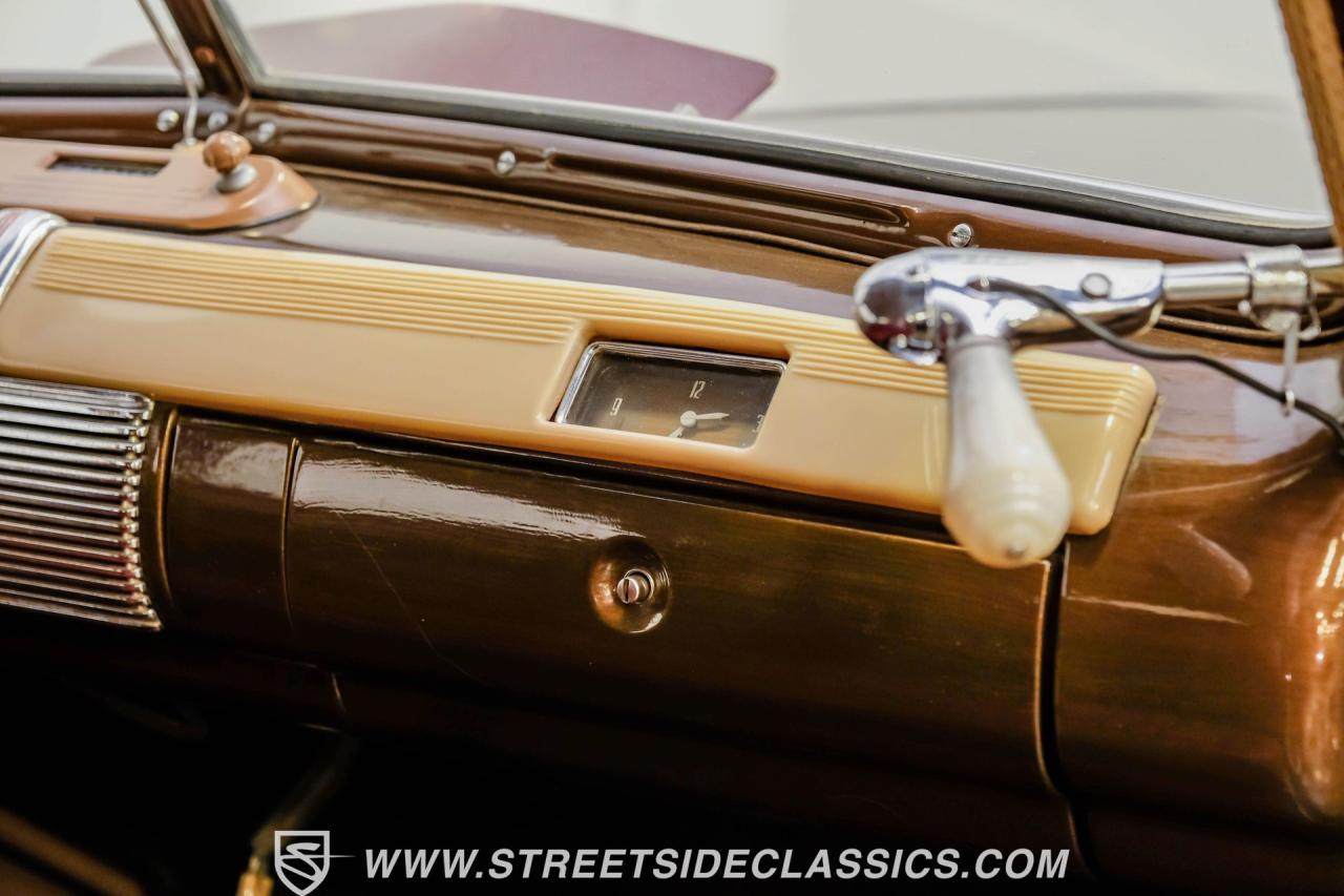 1941 Ford Deluxe Tudor Sedan