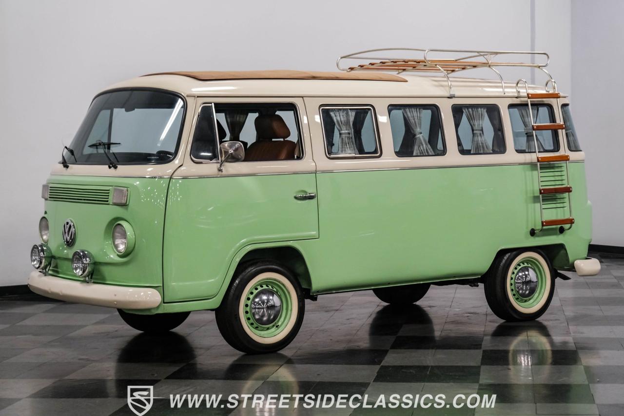1994 Volkswagen Type 2 13 Window Deluxe Bus