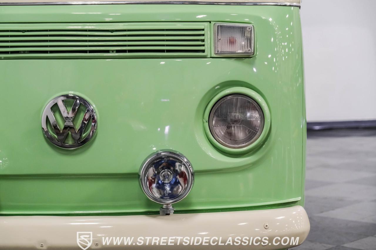 1994 Volkswagen Type 2 13 Window Deluxe Bus