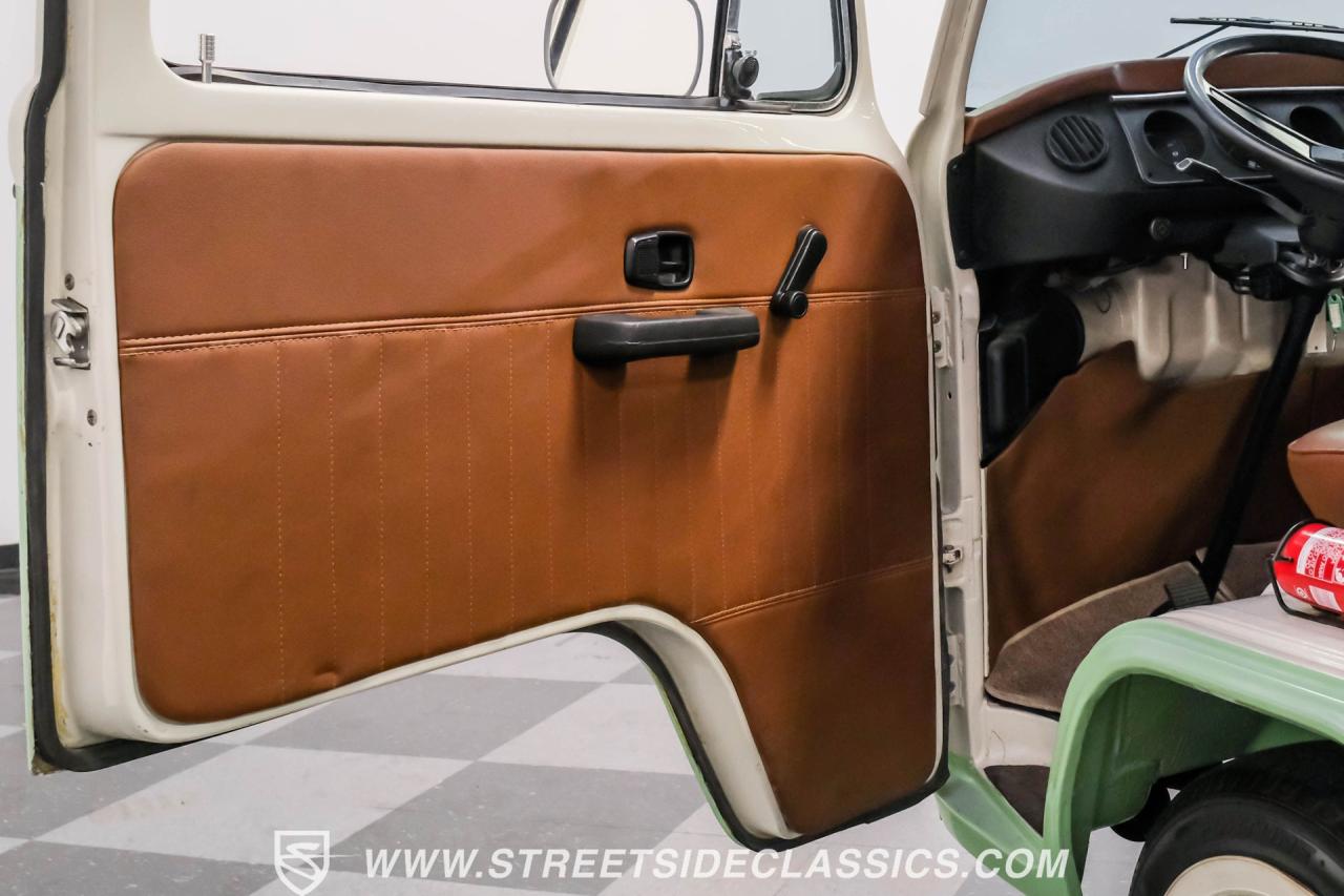 1994 Volkswagen Type 2 13 Window Deluxe Bus