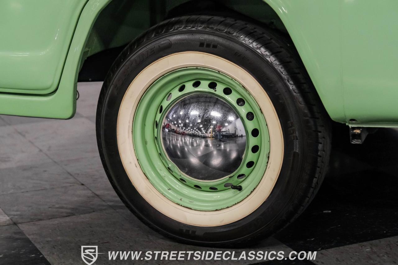 1994 Volkswagen Type 2 13 Window Deluxe Bus