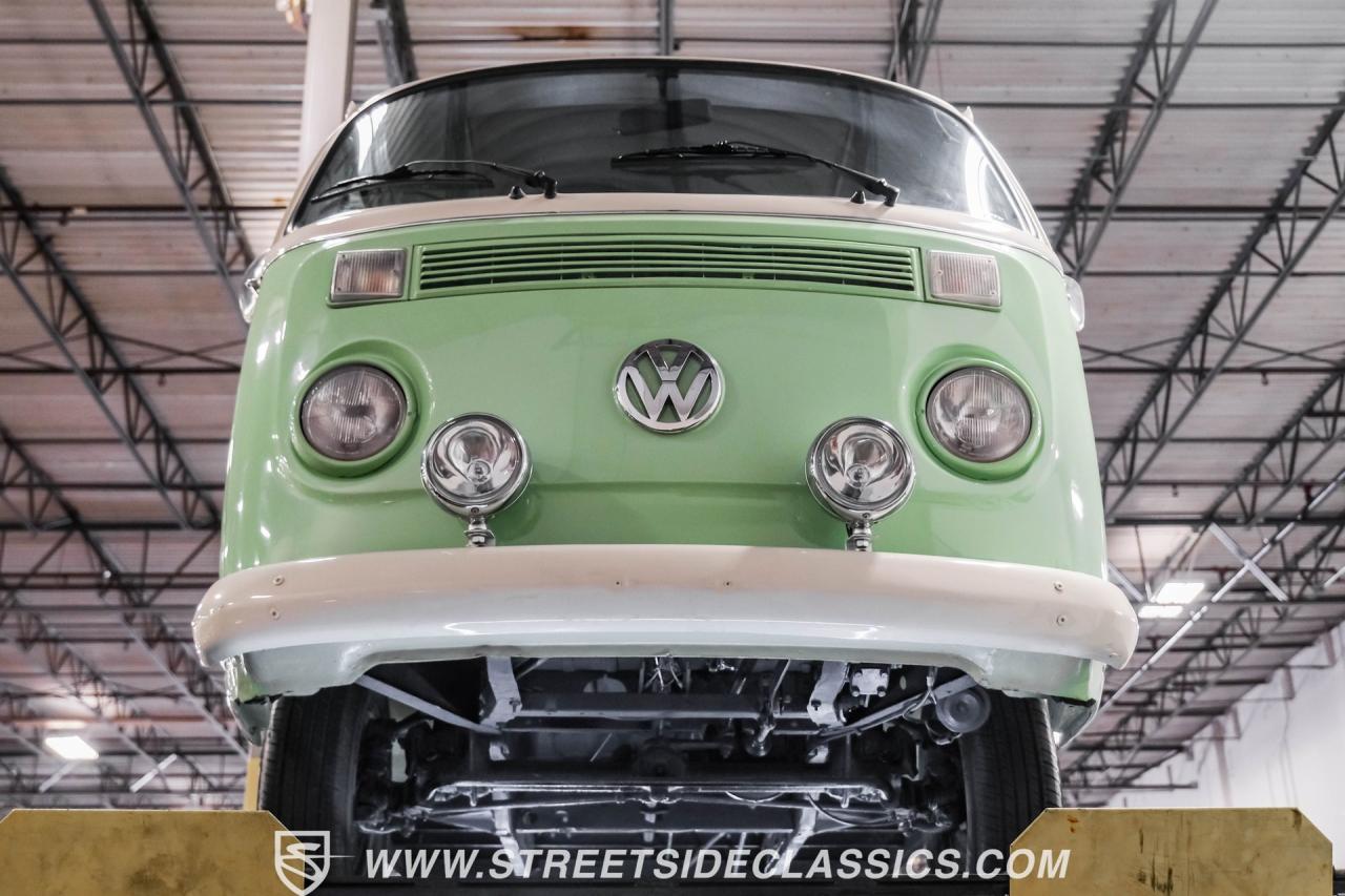 1994 Volkswagen Type 2 13 Window Deluxe Bus