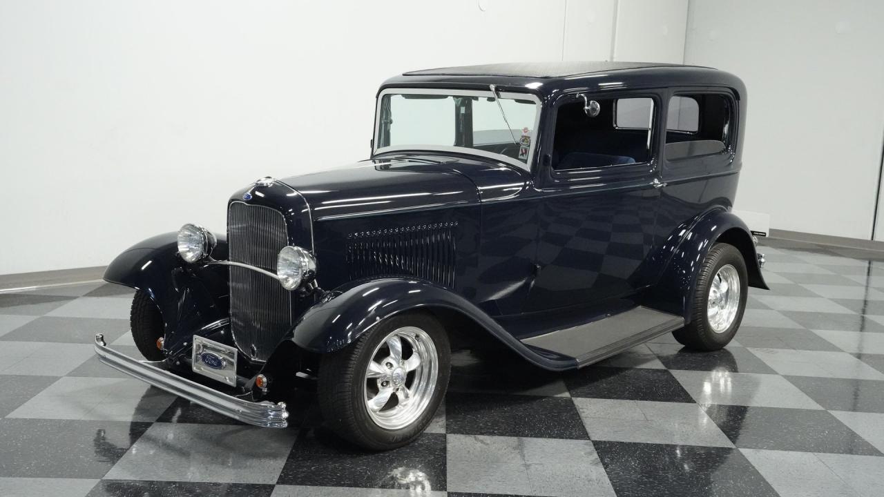 1932 Ford Tudor Streetrod