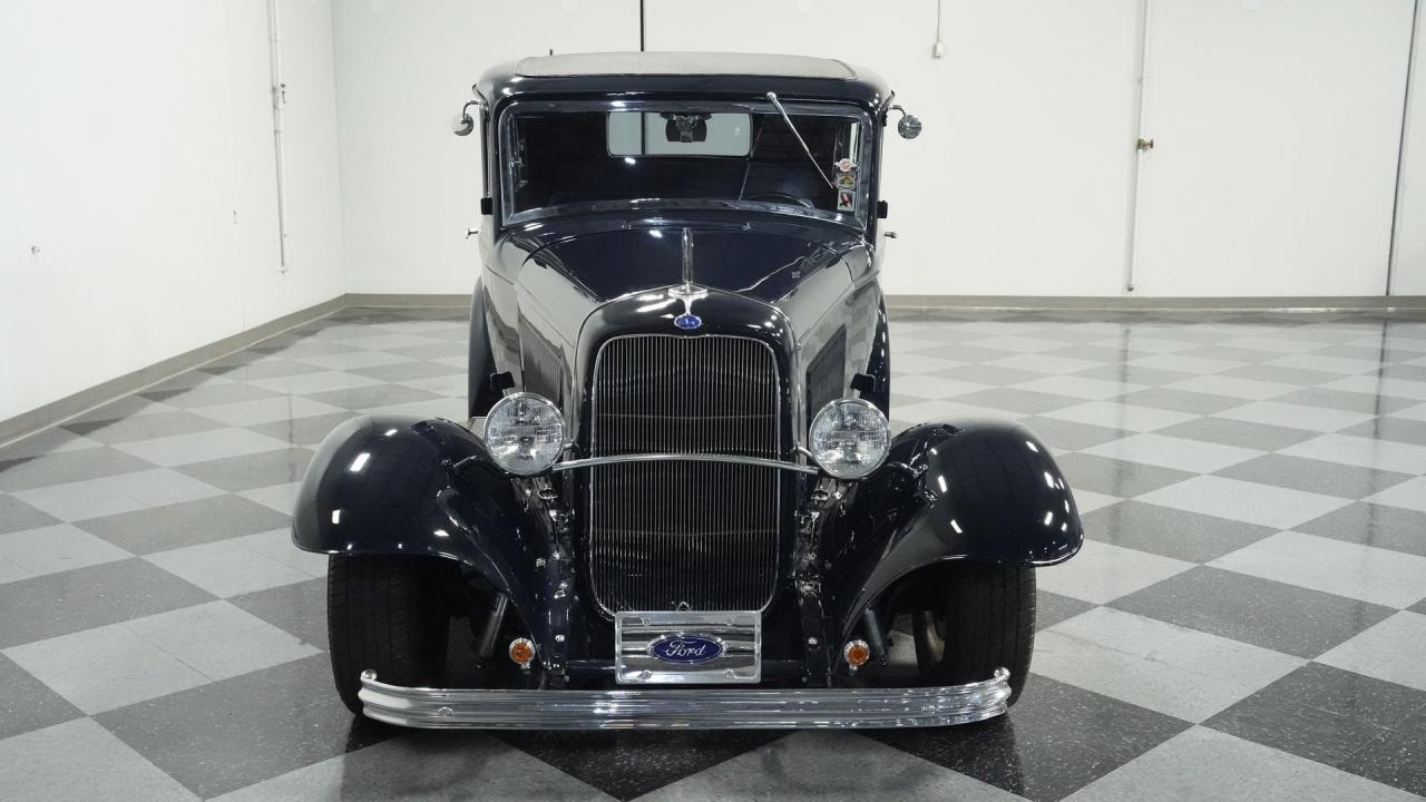 1932 Ford Tudor Streetrod