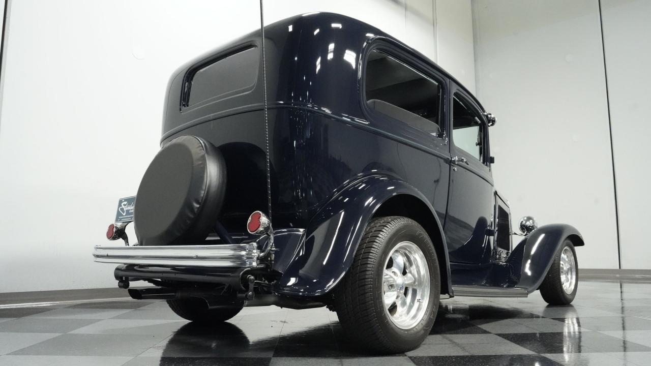 1932 Ford Tudor Streetrod