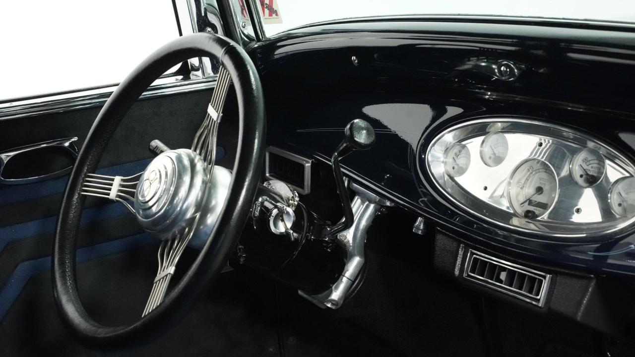 1932 Ford Tudor Streetrod